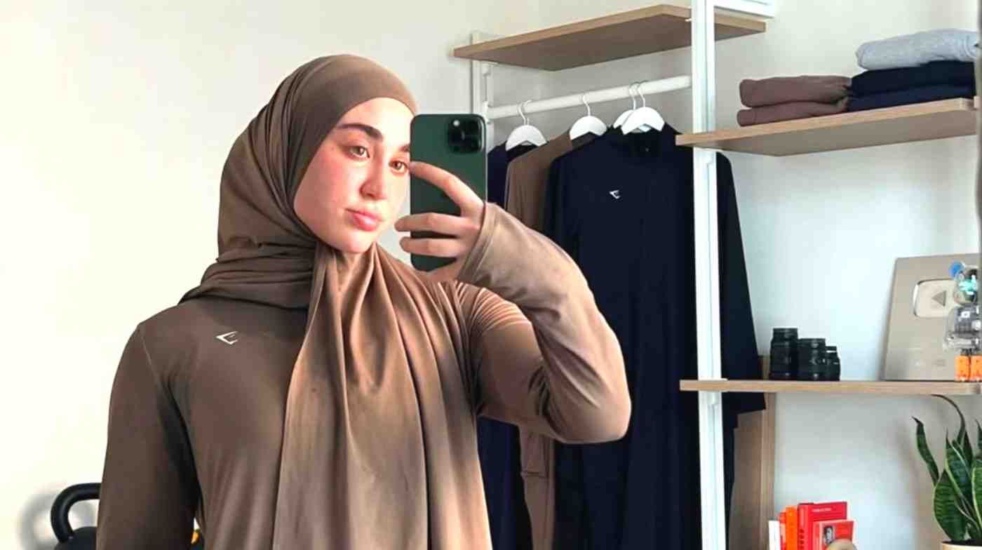 Leana Deeb’s Net Worth in 2025: Fitness Star’s Rise and Life